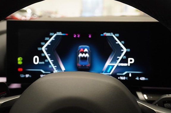BMW i5 15 of 20