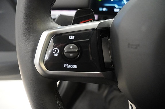 BMW i5 10 of 22