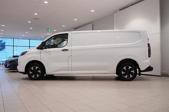 Ford Transit Custom 5 of 5