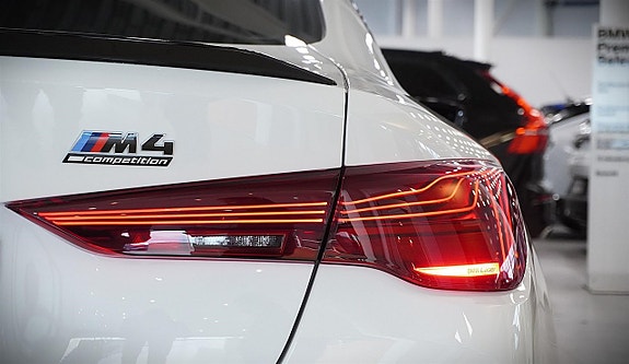 BMW M4 9 of 13