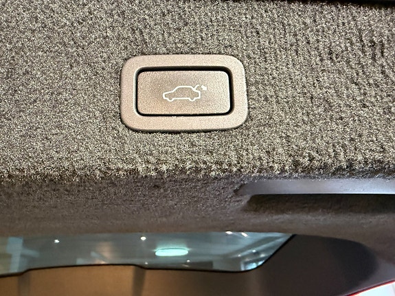 Volvo V70 10 of 27