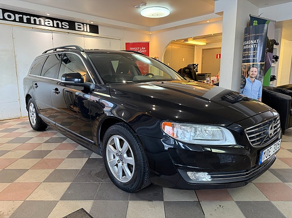 Volvo V70 5 of 27