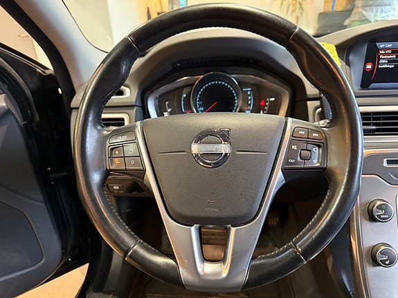Volvo V70 18 of 27