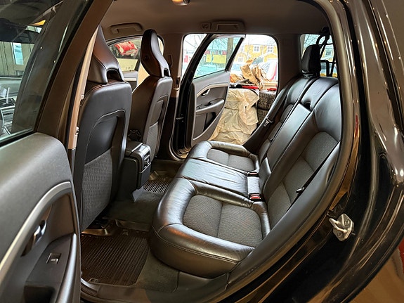 Volvo V70 21 of 27