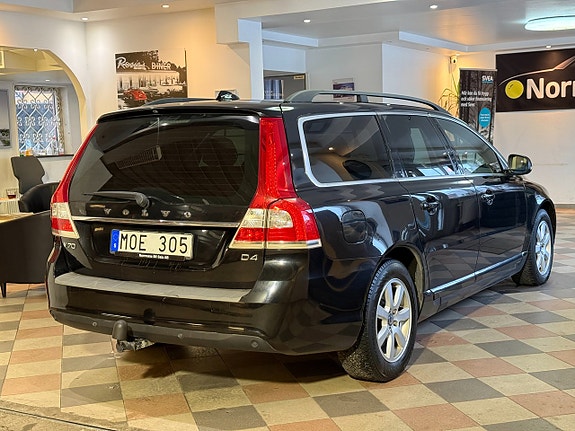 Volvo V70 6 of 27