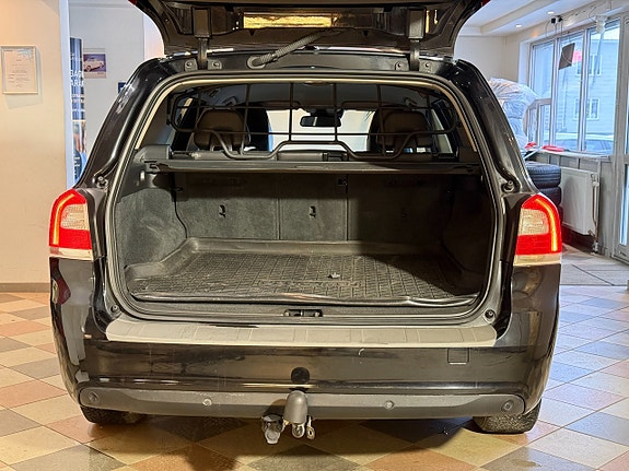 Volvo V70 9 of 27