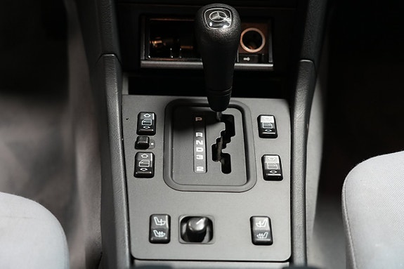 Mercedes-Benz C220 15 of 16