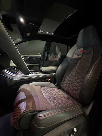 Audi Q8 12 of 20