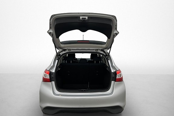 Nissan Pulsar 8 of 19