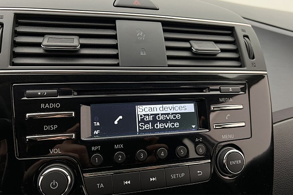 Nissan Pulsar 16 of 19