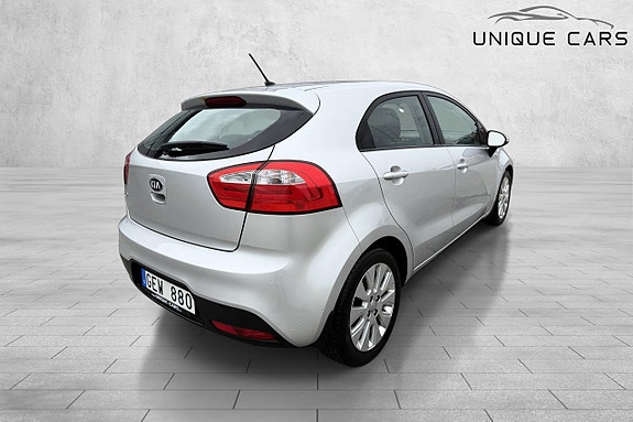 Kia Rio 3 of 5