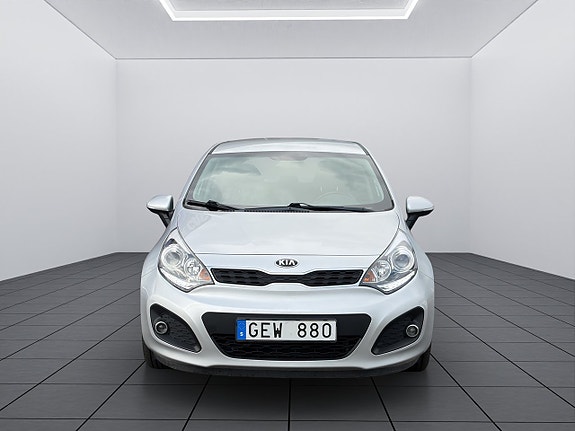 Kia Rio 9 of 21