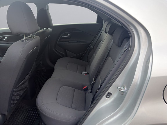 Kia Rio 21 of 21