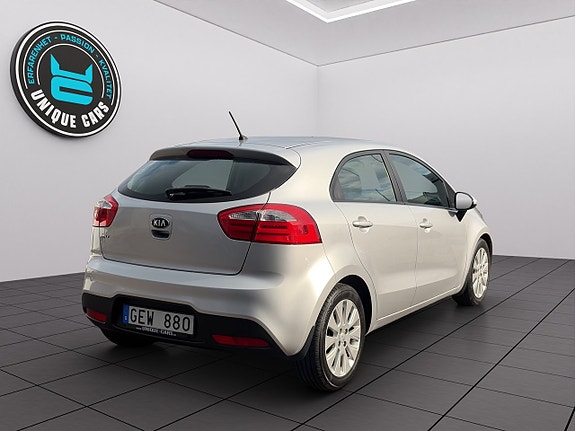 Kia Rio 4 of 21