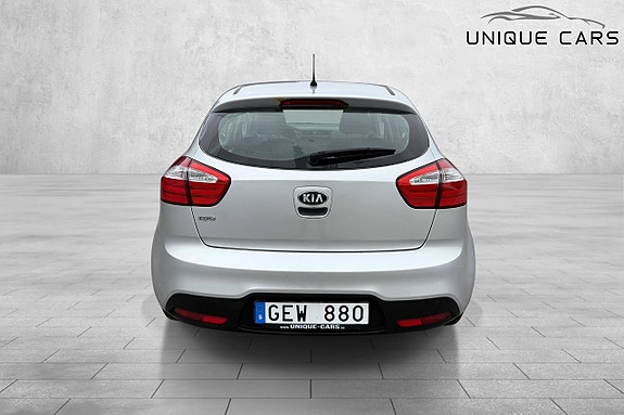 Kia Rio 4 of 5