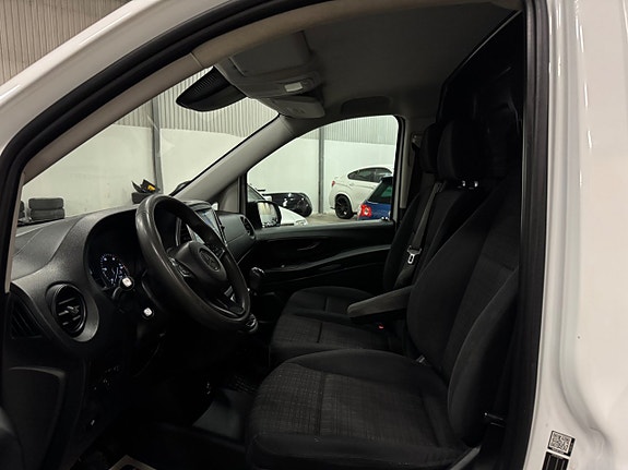 Mercedes-Benz Vito 111 11 of 18
