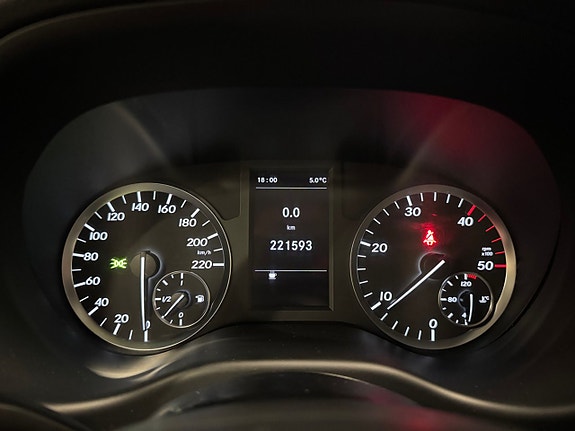 Mercedes-Benz Vito 111 16 of 18