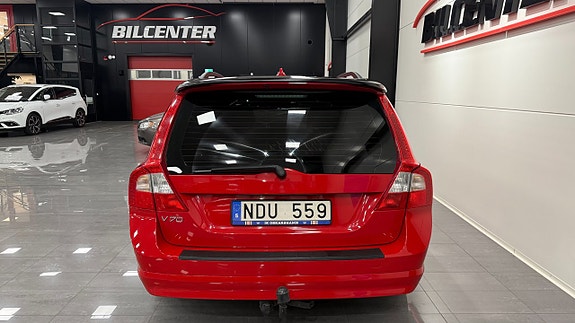 Volvo V70 6 of 11