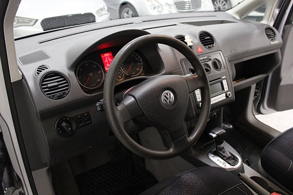 Volkswagen Caddy 8 of 17