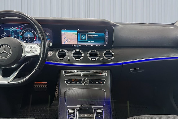 Mercedes-Benz E200 10 of 20