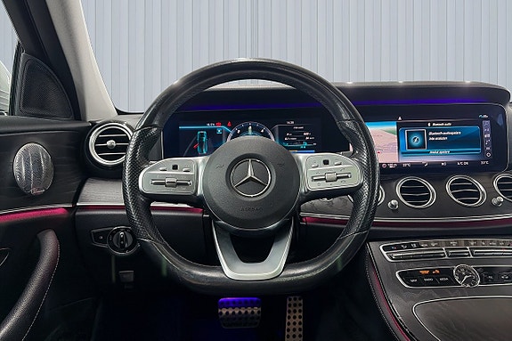 Mercedes-Benz E200 13 of 20