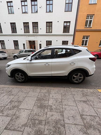 MG ZS EV 3 of 12