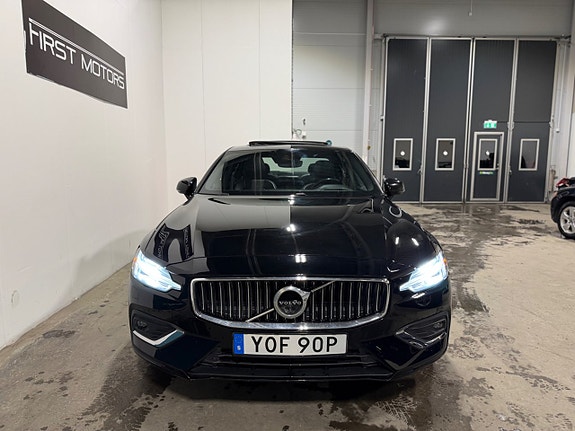 Volvo S60 4 of 5