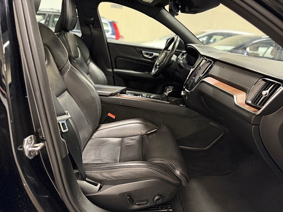 Volvo S60 11 of 22