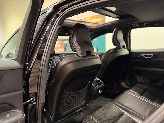 Volvo S60 10 of 22