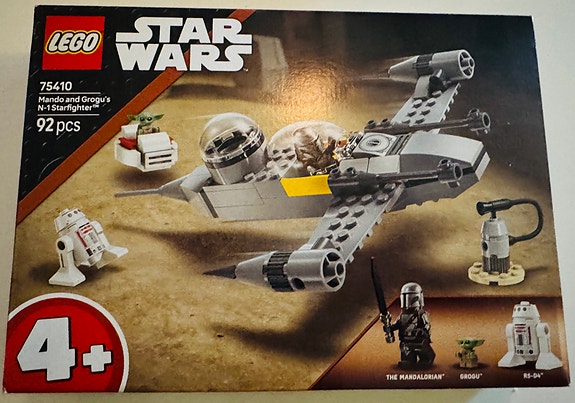 LEGO Star Wars 75410 – Mando and Grogu’s N-1 Starfighter. Oöppnad. 40% rabatt!