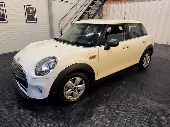 MINI One 6 of 30