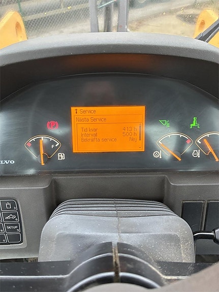 Volvo L120F 15 of 17