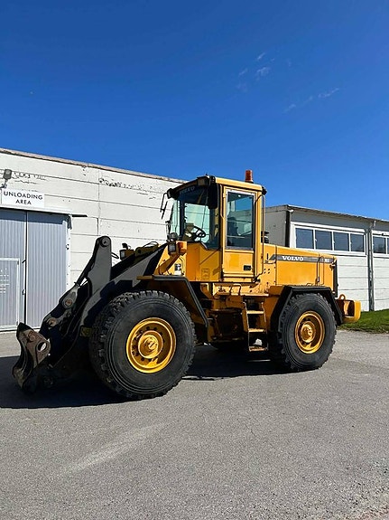 Volvo L90D 2001 Hjullastare / Lastmaskin FINANS