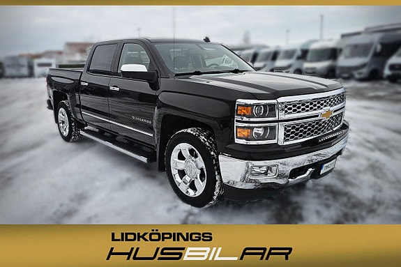Chevrolet Silverado 4 of 5