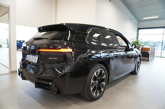 BMW iX 5 of 21