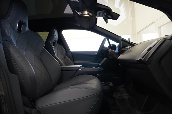 BMW iX 18 of 21