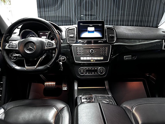 Mercedes-Benz GLS350 d 6 of 8