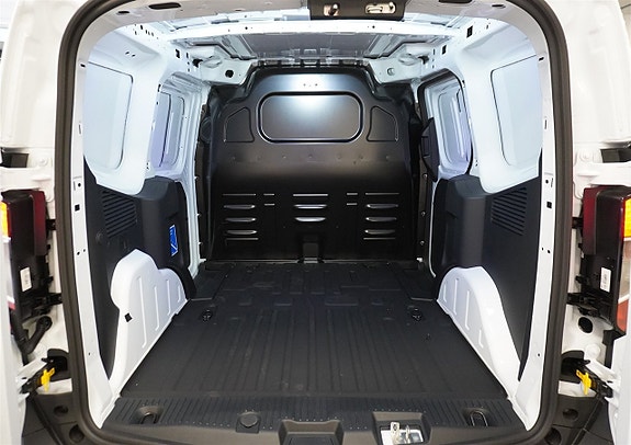 Ford Transit Courier 14 of 15