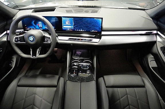 BMW 530e 24 of 28