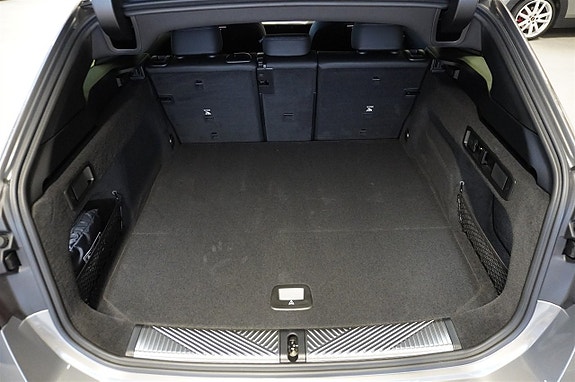BMW 530e 28 of 28