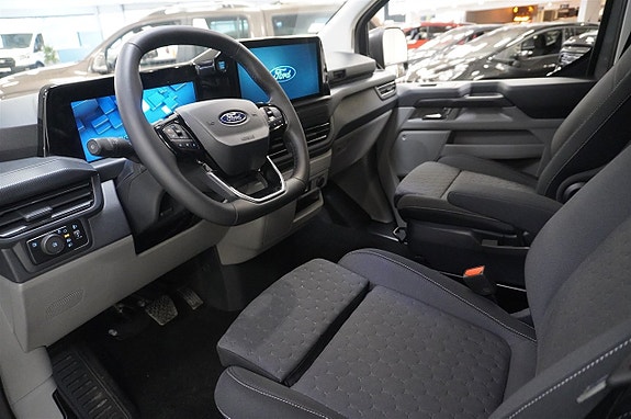 Ford Transit Custom 2 of 5