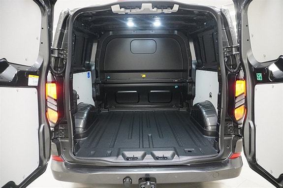 Ford Transit Custom 6 of 18