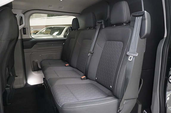 Ford Transit Custom 7 of 18