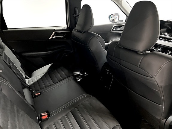 Mitsubishi Outlander 13 of 14