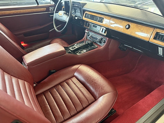 Jaguar XJS 7 of 17