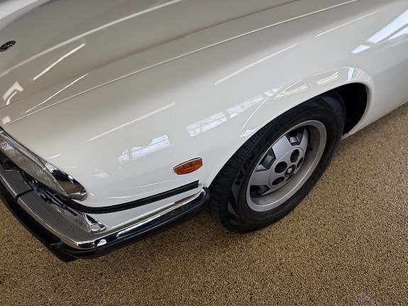 Jaguar XJS 14 of 17
