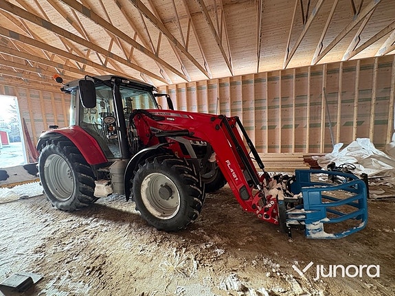 Traktor - Massey Ferguson 5S.145 Efficient (2022) med MF FL.4121