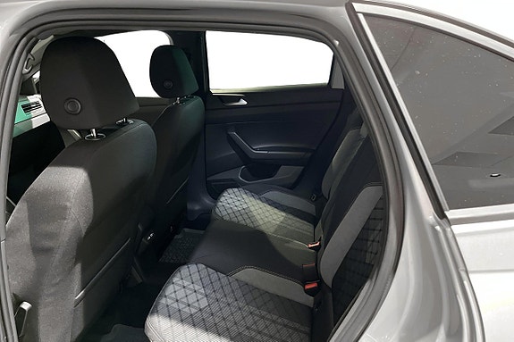 Volkswagen Taigo 8 of 10