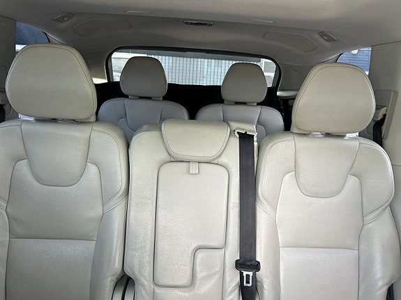 Volvo XC90 20 of 22