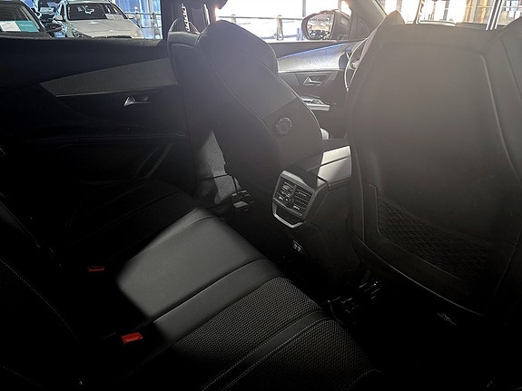 Peugeot 3008 12 of 15